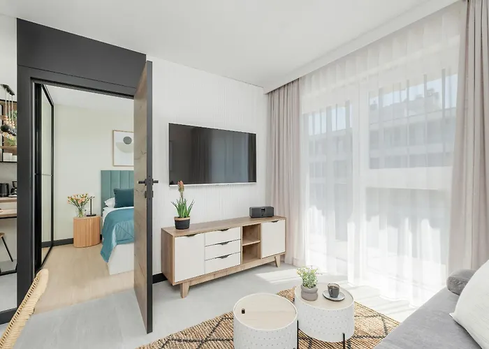 Apartament Gustowny Z Parkingiem I Balkonem W Kolobrzegu By Renters *